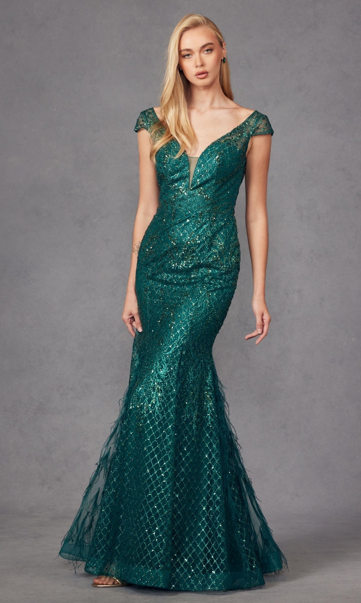 Emerald Green Juliet Long Formal Dress 286